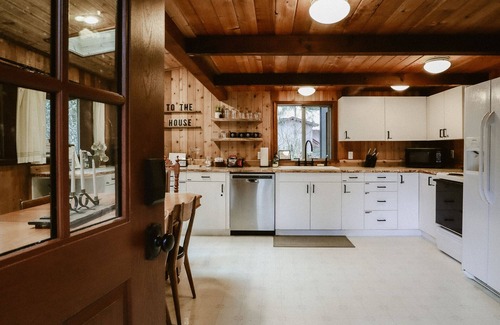Packwood Cabin | A-Frame Chalet at Mount Rainier & White Pass Ski