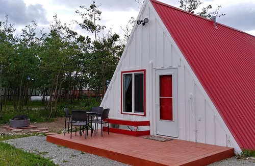 Babb Cabin | A-Frame Hiker's Retreat