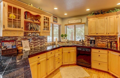 McCall House | A-Frame of Mind - Hot Tub - Pet-friendly - Trailer Parking - Wildlife - Quiet - Riverwalk access
