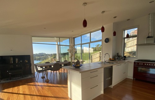 Kerikeri House | A fully equipped house with spectacular views, close to town and Bay of Islands.