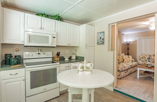 Maitland Cottage | A Gardeners Cottage Home Becomes Your Sanctuary