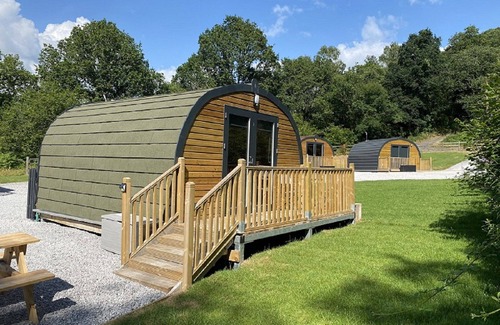 Abercwmboi Cottage | A glamping pod that sleeps 2 guests in 1 bedroom
