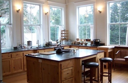 Bandon House | A Golfing/Fishing Paradise -Beautiful View of Coquille River/RV site