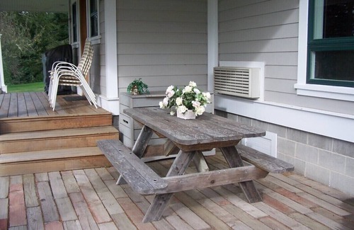 Bandon House | A Golfing/Fishing Paradise -Beautiful View of Coquille River/RV site