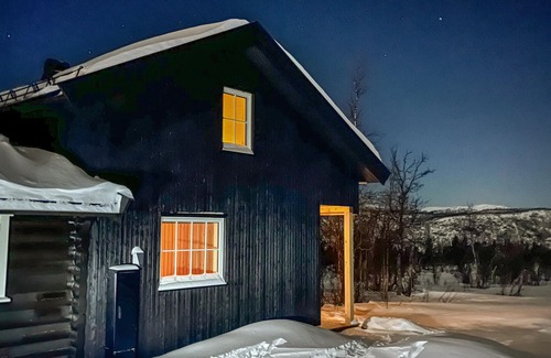 Al Municipality House | A great starting point for all kinds of nature adventures.