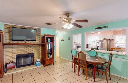 Jekyll Island House | A HIDDEN GEM DUPLEX 2 bedrooms, 1.5 bathroom
