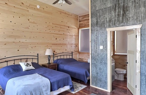 Cochrane Cabin | A "Hideaway" from the hectic everyday life in the heart of Buffalo County.
