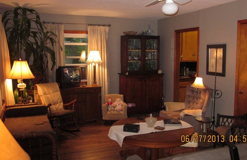 Southside House | 'A Home Away From Home' For 2 To 7 People No Smoking No Pets
