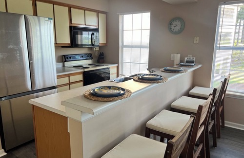 Carolina Forest Condo | A Home Away from Home: 2-bdrm condo in Myrtle Beach w/amazing golf course view