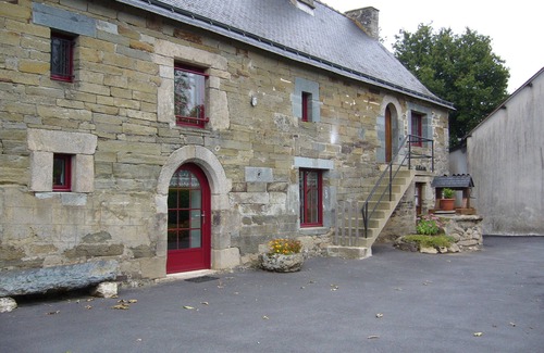 Cleguerec House | A house just for you in a hamlet in central Brittany. Space.comfort