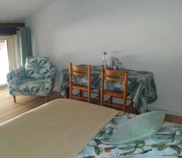 Lanty-sur-Aube Bed & Breakfast | A la maison du bonheur