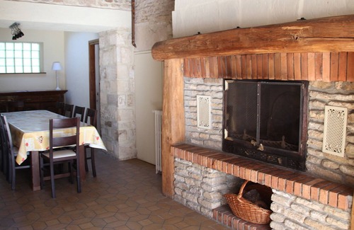 Bernieres-sur-Mer House | A large 17th century dwelling house 300 meters from the beach.