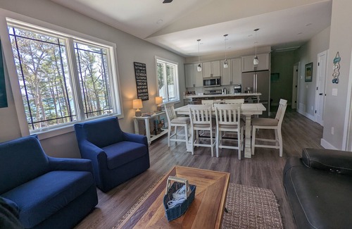 Glen Arbor House | A Little Slice of Glen Lake "Heaven"