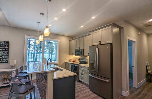 Glen Arbor House | A Little Slice of Glen Lake "Heaven"