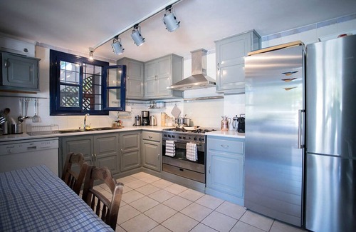 Spetses Villa | A lovingly maintained four bedroom waterfront house with a unique veranda