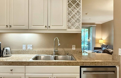 Airport Area Condo | A Luxurious Resort Style Condo in the Heart of Irvine