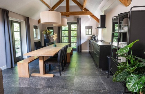 Ermelo House | A luxury group accommodation in which you can spend a nice time with your family or group of friends. This large robust house accommodates everyone, has a spacious living room, and has 8 bedrooms and 4 bathrooms.