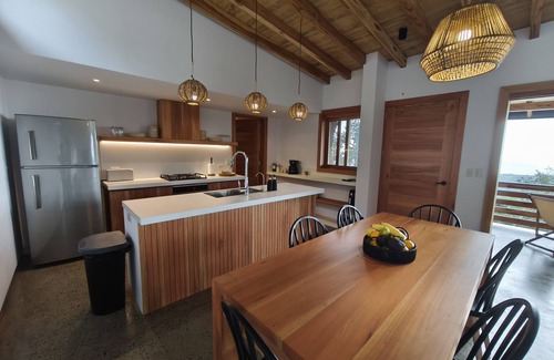 Las Tunas House | A Luxury Retreat Between Ocean & Jungle in Ayampe