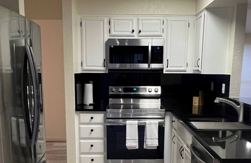 Salinas Condo | A modern style and freshly renovated condominium within 12 miles of Monterey, CA