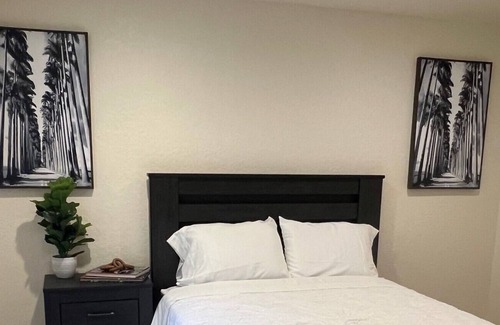 Salinas Condo | A modern style and freshly renovated condominium within 12 miles of Monterey, CA