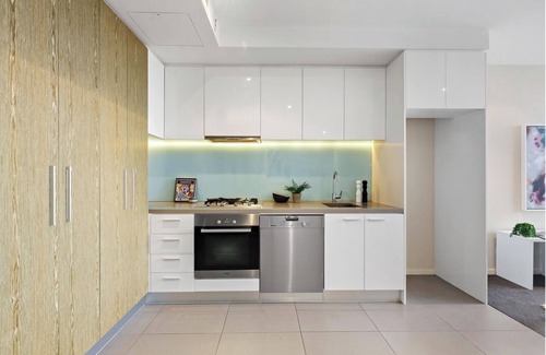 Clifton Hill Apartment | A Nature lovers dream 5km from Melbourne CBD