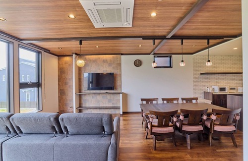 Fujikawaguchiko House | A newly built villa with a jacuzzi where you can e/Minamitsurugun Yamanashi