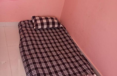 Akalkot House | A-One Bhakt nivas, Akkalkot