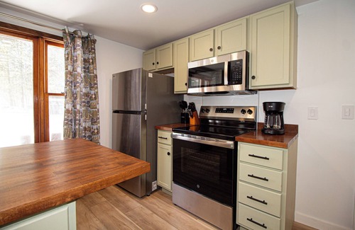 Reed City Cabin | A Peaceful Escape for Outdoor Enthusiasts