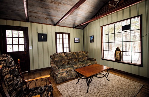 Reed City Cabin | A Peaceful Escape for Outdoor Enthusiasts