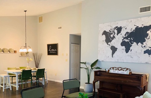 Harrisonburg House | A peaceful place to stay - 30 mins to Massanutten Resort.