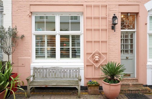 Knightsbridge House | A PERFECT TREASURE - KNIGHTSBRIDGE LUXURY MEWS APARTMENT