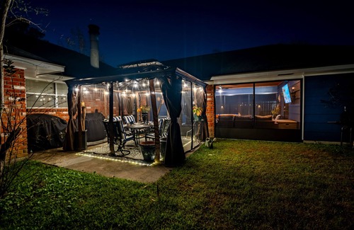 Broadmoor House | A Place 2Remember near LSU & New Orleans, it's an increasingly charming home!