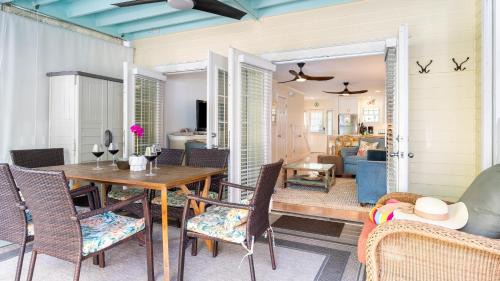 Bahama Village House | A Place In Paradise by AvantStay Key West Walkable w Shared Pool Week Long Stays Only
