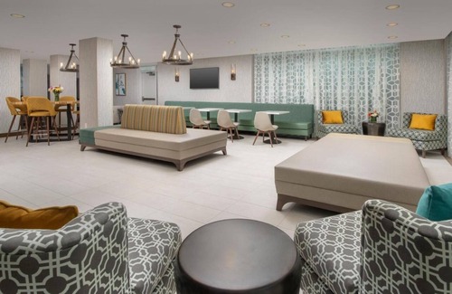 Brickell Hotel | A Place to Unwind, Unplug, and Recharge! Swimming Pool, Pets Allowed!