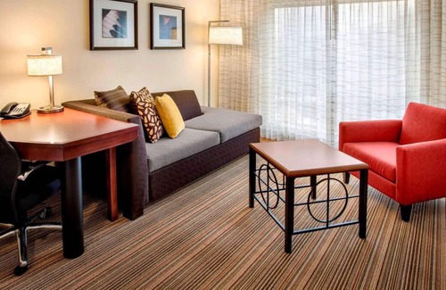 Westborough House | A Place You''ll Surely Enjoy! Free Parking, Pets Allowed, Onsite Swimming Pool