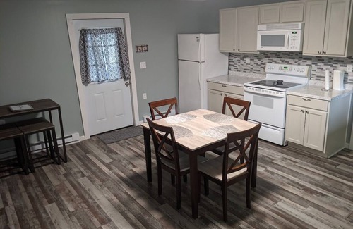 Hammondsport House | A quaint stay in wine country!