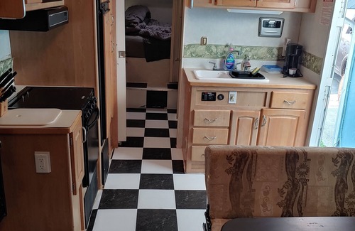 Oak Harbor House | A quiet and cozy place to stay while enjoying the Island