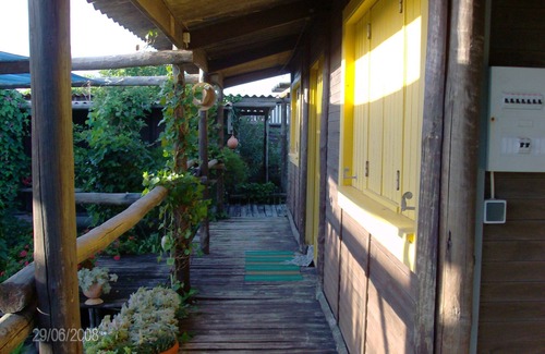 Quiaios House | A quiet and relaxing place! House on the sea front with a superb garden.