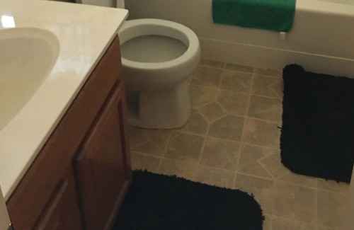 Elk Grove Other | A quiet relaxing comfy room in a well maintained house!!!!!