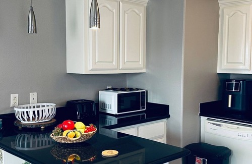 Pharr Apartment | A Restful Hideout - Pharr, Harlingen and McAllen with WiFi, AC