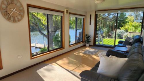 Sussex Inlet House | A Slice Of Paradise