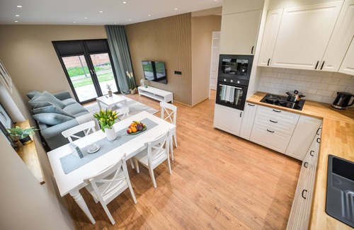 Oswiecim Apartment | A spacious apartment with a terrace. Equipped for people with disabilities.n