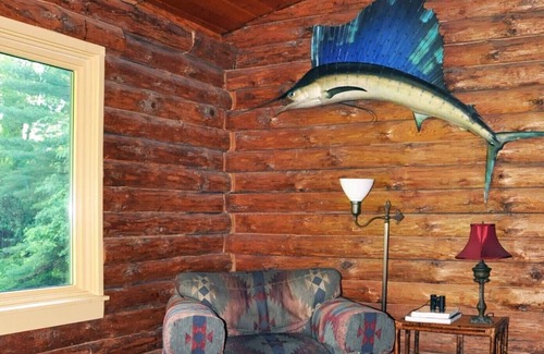 Great Barrington Cabin | A spacious Log Home on 11+ Acres of Private Forest 5 minutes from Ski Butternut