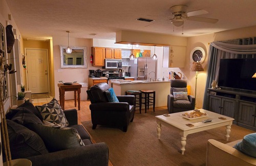 Kiska Beach Cottage | A Special Getaway!