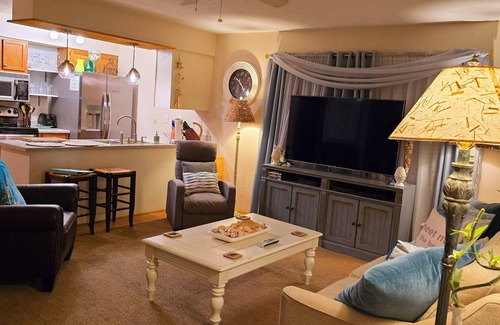 Kiska Beach Cottage | A Special Getaway!