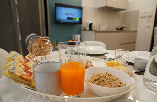 Quartieri Spagnoli Apartment | A stone's throw from Via Toledo - Naples