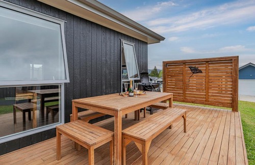 Pauanui House | A Sunshine Retreat - Pauanui Holiday Home