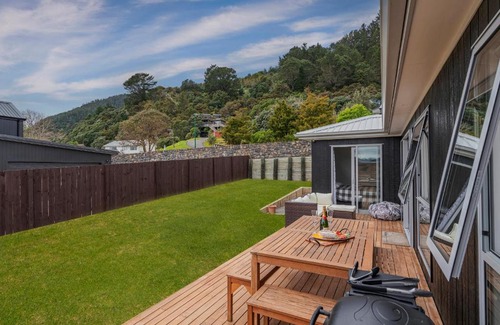 Pauanui House | A Sunshine Retreat - Pauanui Holiday Home