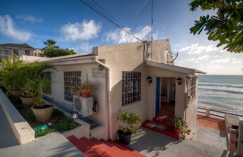 Atlantic Shores House | A Surfer's Home Away From Home! Soft round the edges, cozy and beachy