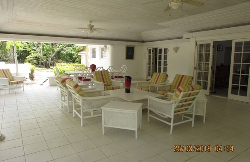 Halcyon Heights House | A Tranquil Escape in Sandy Lane, Barbados